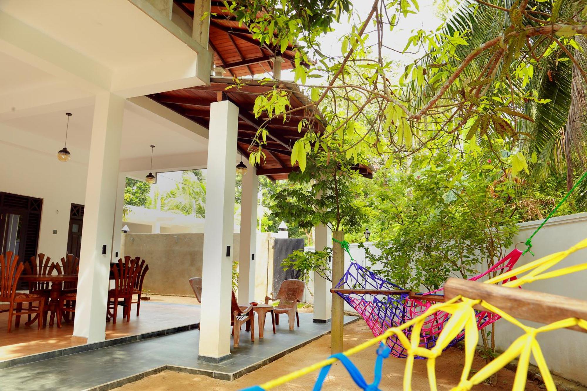 Midigama Holiday Inn Exteriér fotografie